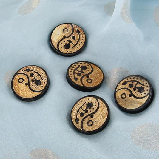 Paisley Yin and Yang Horn Button Set