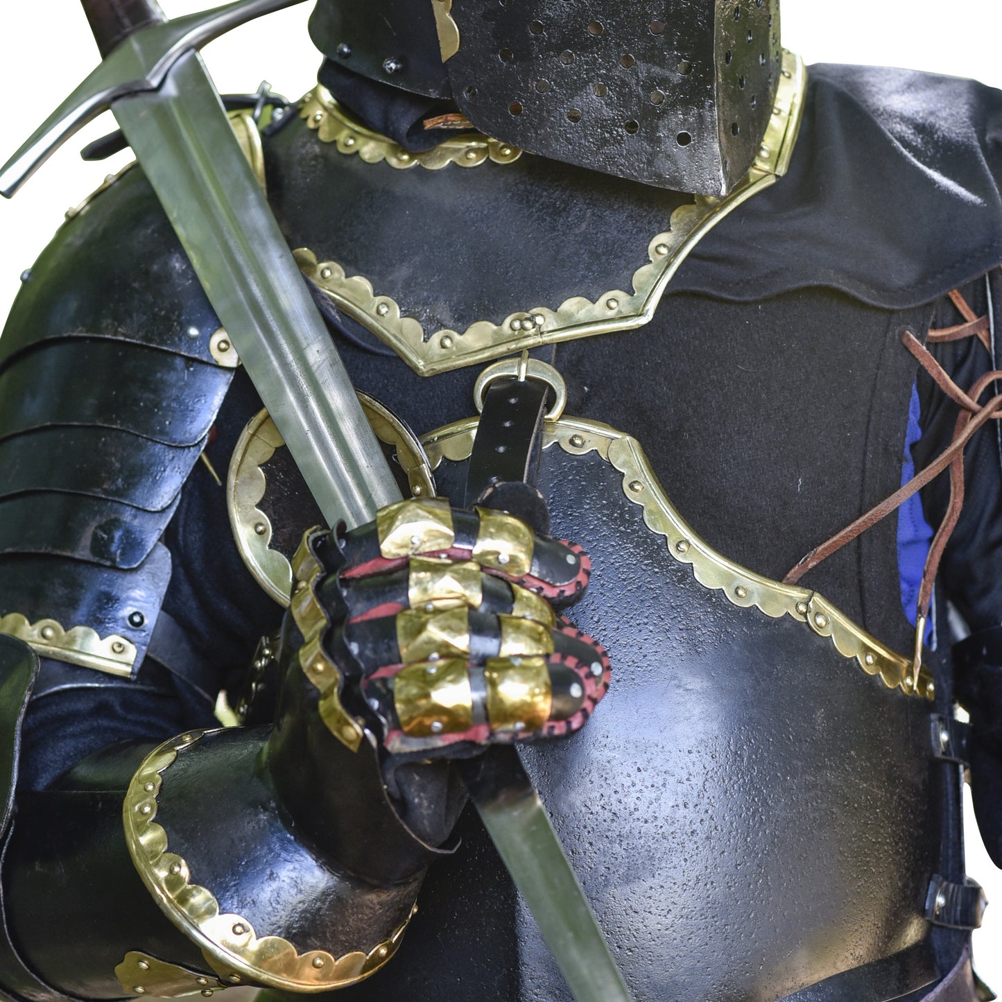 Armory Replicas  The Cursed Black Knight Functional Medieval Cuirass Gorget Set [M]