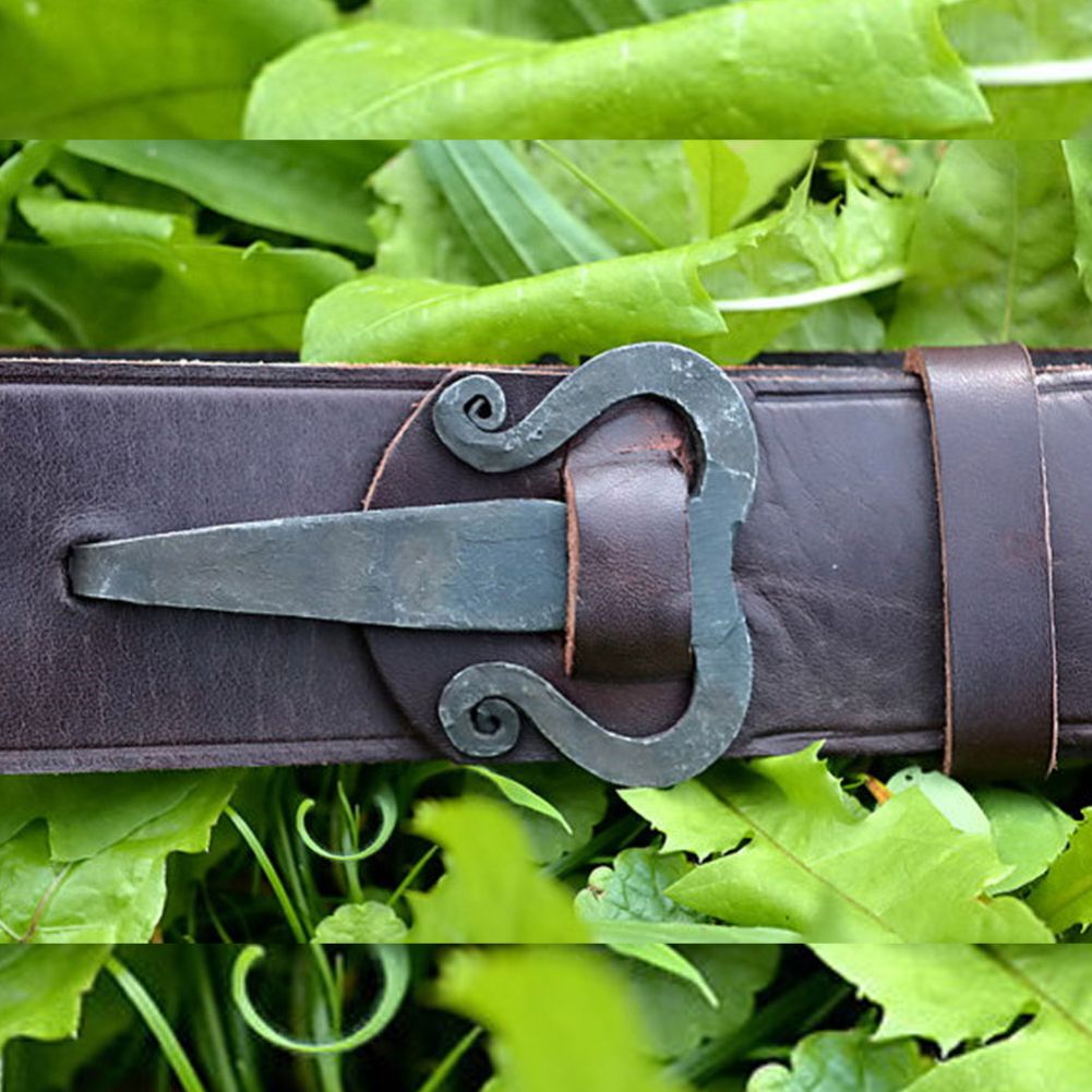 Celtic Curve Forged Iron Belt Hook-Buckle