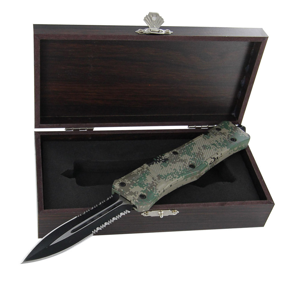 Woodland Camo Automatic BA Knife Gift Set